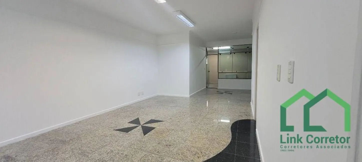 Sala Comercial à venda e para alugar, 50m2 em Cambuí, Campinas - SP - imagem 2 Foto 2 de Sala Comercial à venda e para alugar, 50m2 em Cambuí, Campinas - SP