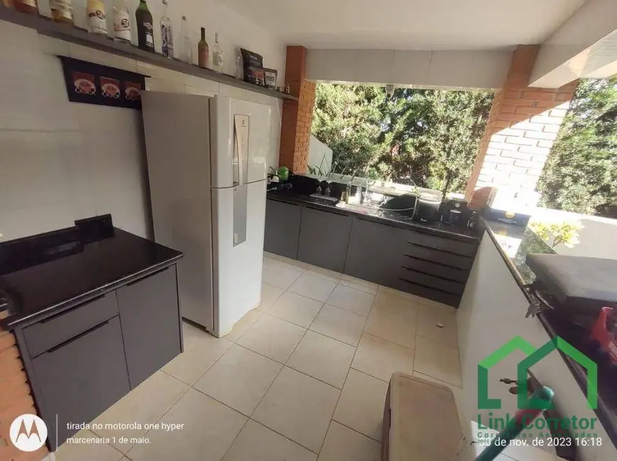 Foto 8 de Casa com 4 quartos à venda, 234m2 em Vila Brandina, Campinas - SP