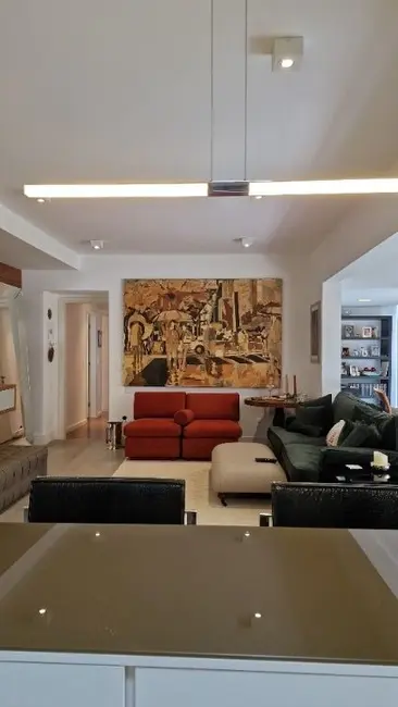 Apartamento com 3 quartos à venda, 136m2 em Cambuí, Campinas - SP - imagem 5 Foto 5 de Apartamento com 3 quartos à venda, 136m2 em Cambuí, Campinas - SP