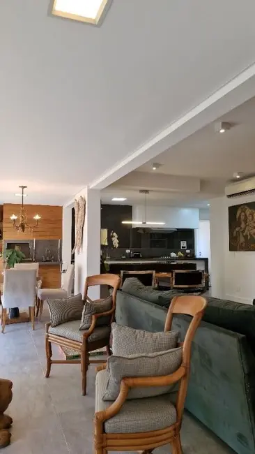 Apartamento com 3 quartos à venda, 136m2 em Cambuí, Campinas - SP - imagem 8 Foto 8 de Apartamento com 3 quartos à venda, 136m2 em Cambuí, Campinas - SP