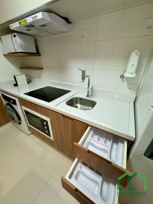 Foto 2 de Kitnet para alugar, 42m2 em Vila Itapura, Campinas - SP