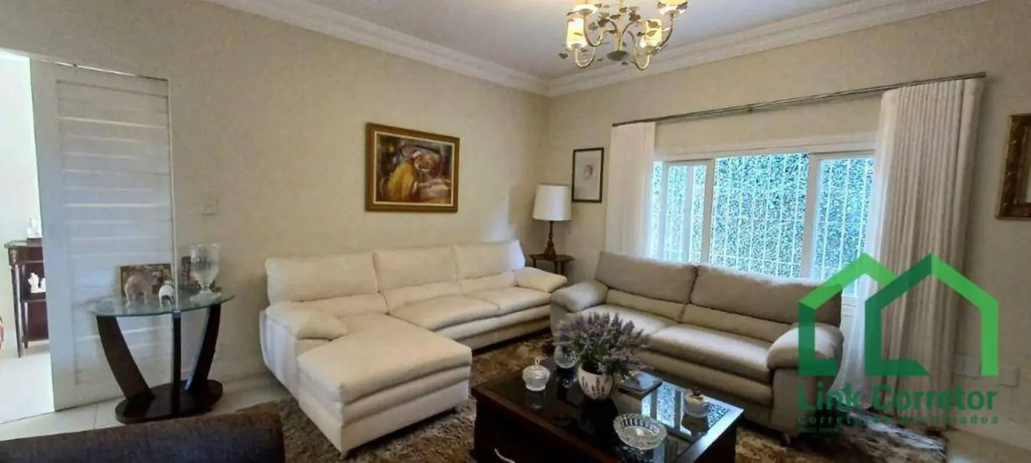 Casa com 5 quartos para alugar, 550m2 em Jardim das Paineiras, Campinas - SP - imagem 9 Foto 9 de Casa com 5 quartos para alugar, 550m2 em Jardim das Paineiras, Campinas - SP