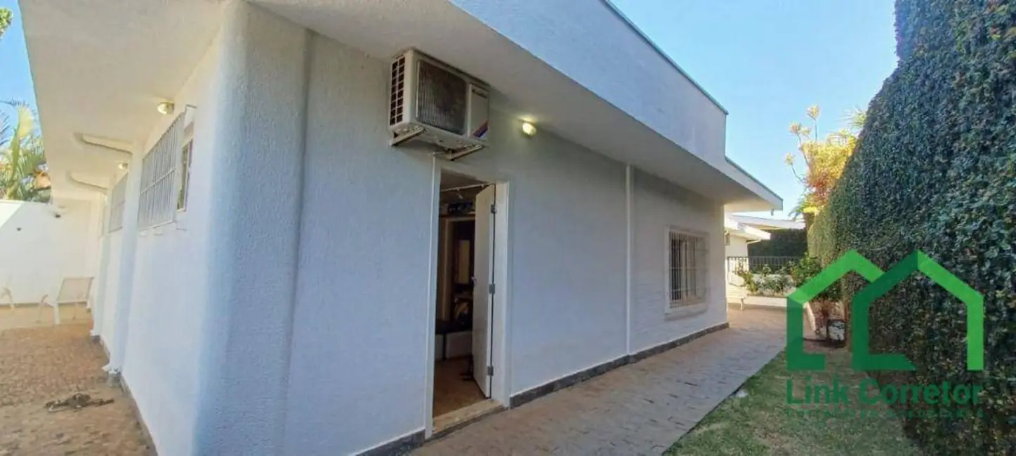 Casa com 5 quartos para alugar, 550m2 em Jardim das Paineiras, Campinas - SP - imagem 2 Foto 2 de Casa com 5 quartos para alugar, 550m2 em Jardim das Paineiras, Campinas - SP