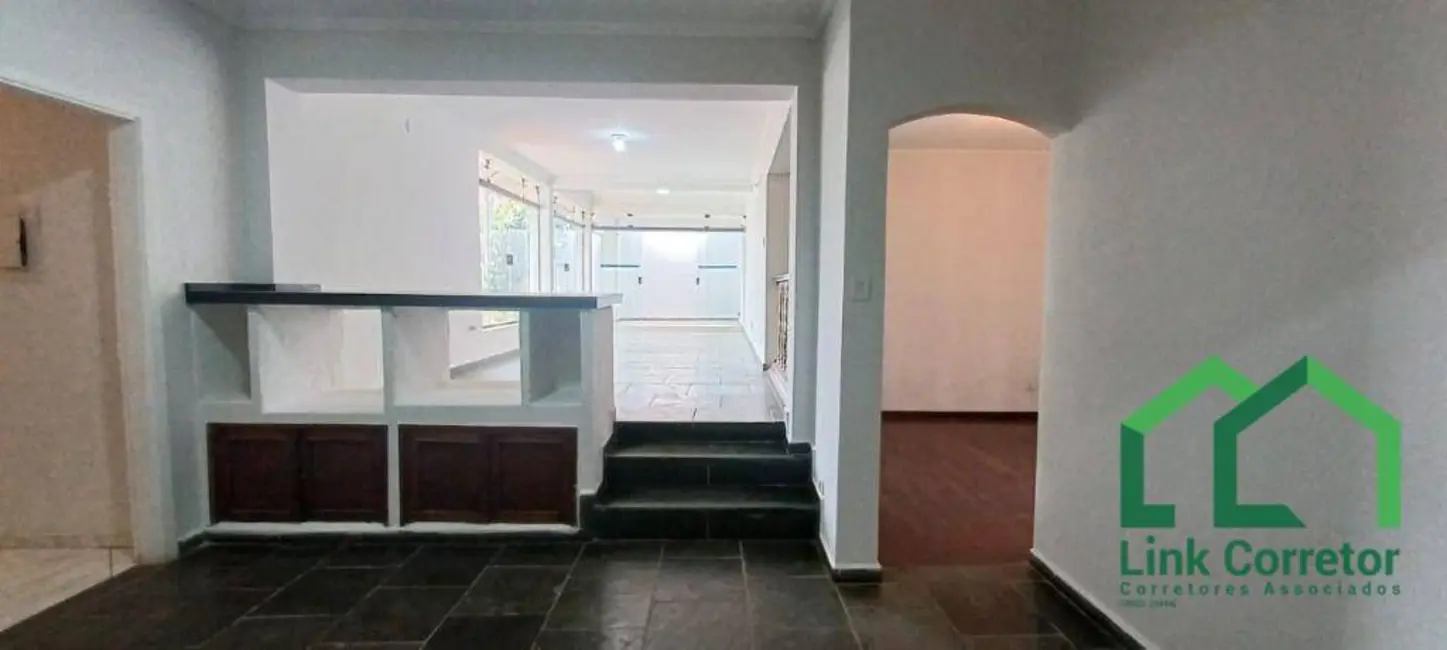 Casa com 3 quartos para alugar, 600m2 em Chácara da Barra, Campinas - SP - imagem 8 Foto 8 de Casa com 3 quartos para alugar, 600m2 em Chácara da Barra, Campinas - SP