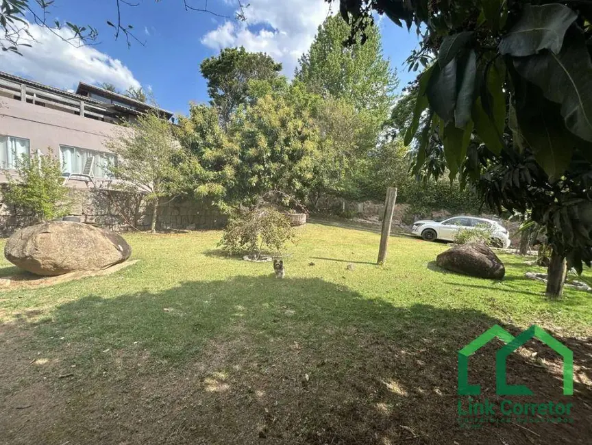 Chácara com 3 quartos à venda, 1158m2 em Valinhos - SP - imagem 5 Foto 5 de Chácara com 3 quartos à venda, 1158m2 em Valinhos - SP