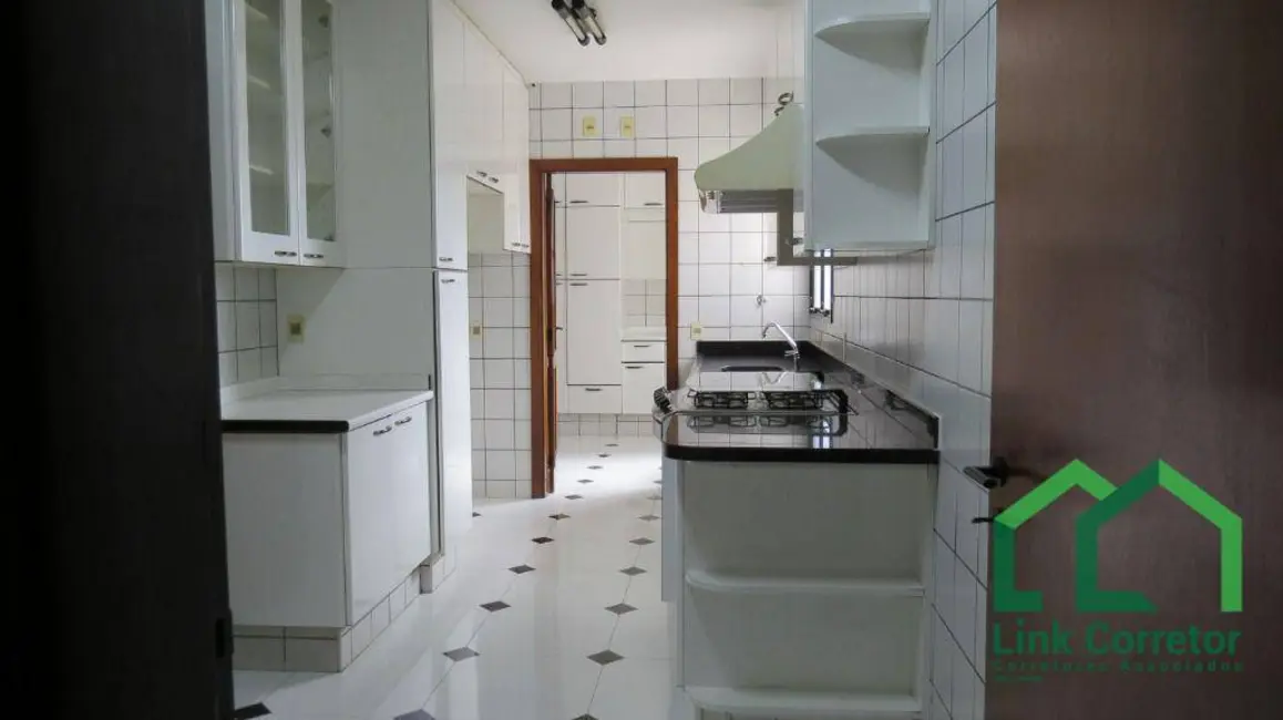 Foto 8 de Apartamento com 4 quartos à venda, 156m2 em Cambuí, Campinas - SP