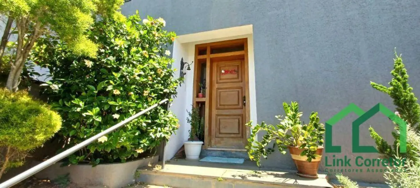 Casa com 5 quartos à venda, 360m2 em Vila Brandina, Campinas - SP - imagem 2 Foto 2 de Casa com 5 quartos à venda, 360m2 em Vila Brandina, Campinas - SP