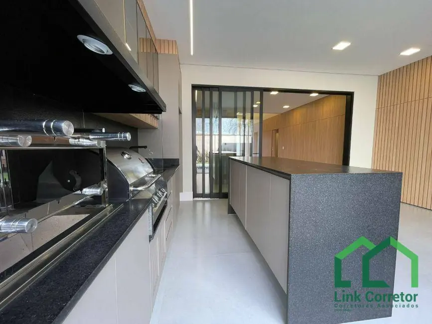 Casa com 3 quartos à venda, 430m2 em Campinas - SP - imagem 8 Foto 8 de Casa com 3 quartos à venda, 430m2 em Campinas - SP