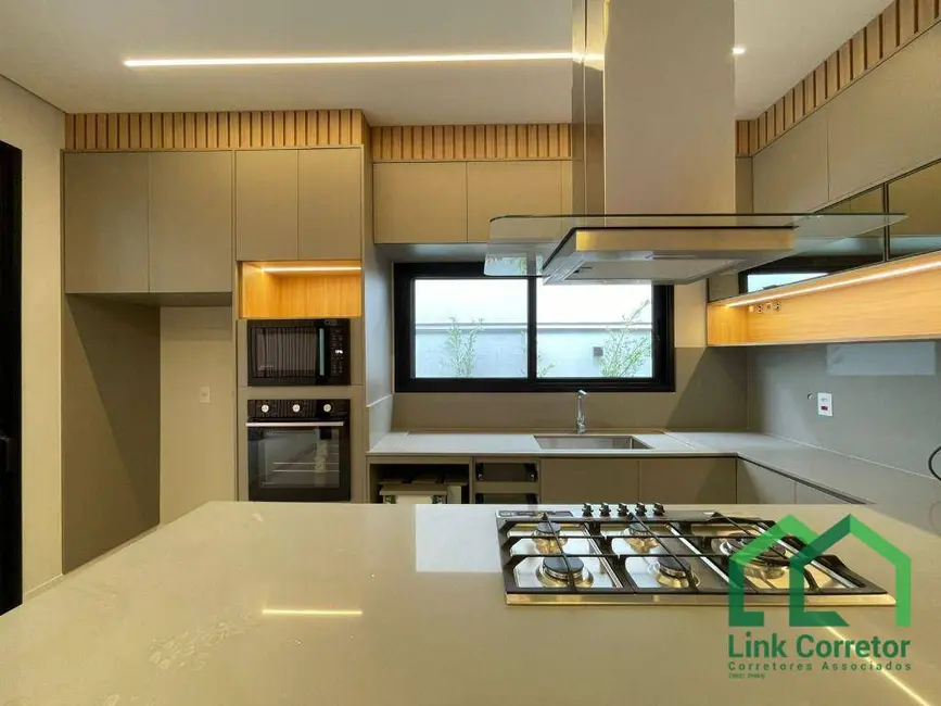 Casa com 3 quartos à venda, 430m2 em Campinas - SP - imagem 3 Foto 3 de Casa com 3 quartos à venda, 430m2 em Campinas - SP