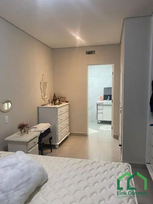 Casa de Condomínio com 3 quartos à venda, 200m2 em São Bento, Paulinia - SP - imagem 8 Foto 8 de Casa de Condomínio com 3 quartos à venda, 200m2 em São Bento, Paulinia - SP