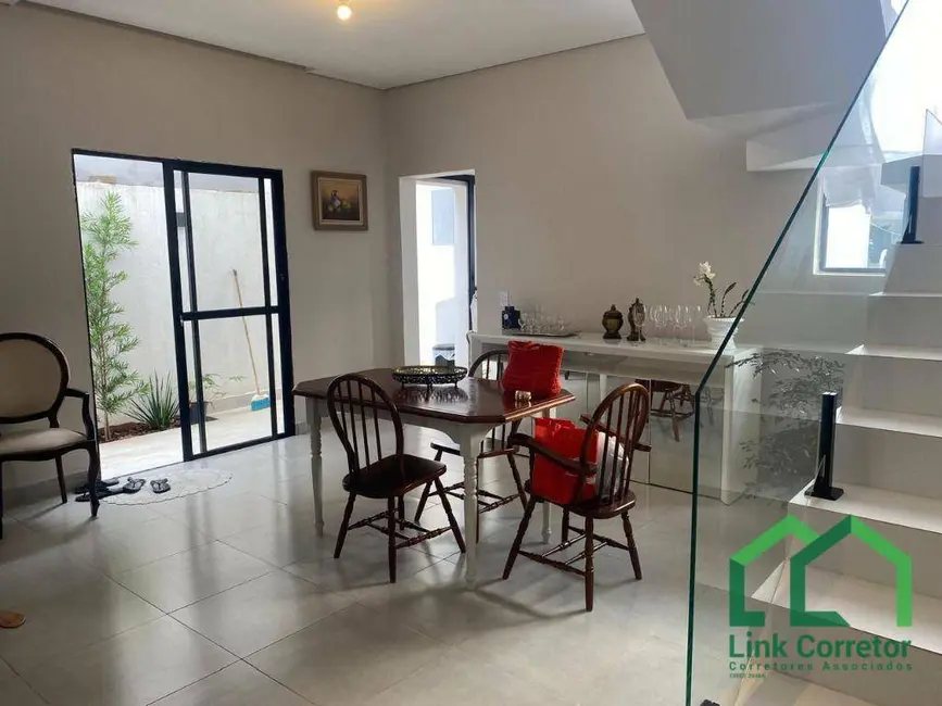 Casa de Condomínio com 3 quartos à venda, 200m2 em São Bento, Paulinia - SP - imagem 4 Foto 4 de Casa de Condomínio com 3 quartos à venda, 200m2 em São Bento, Paulinia - SP