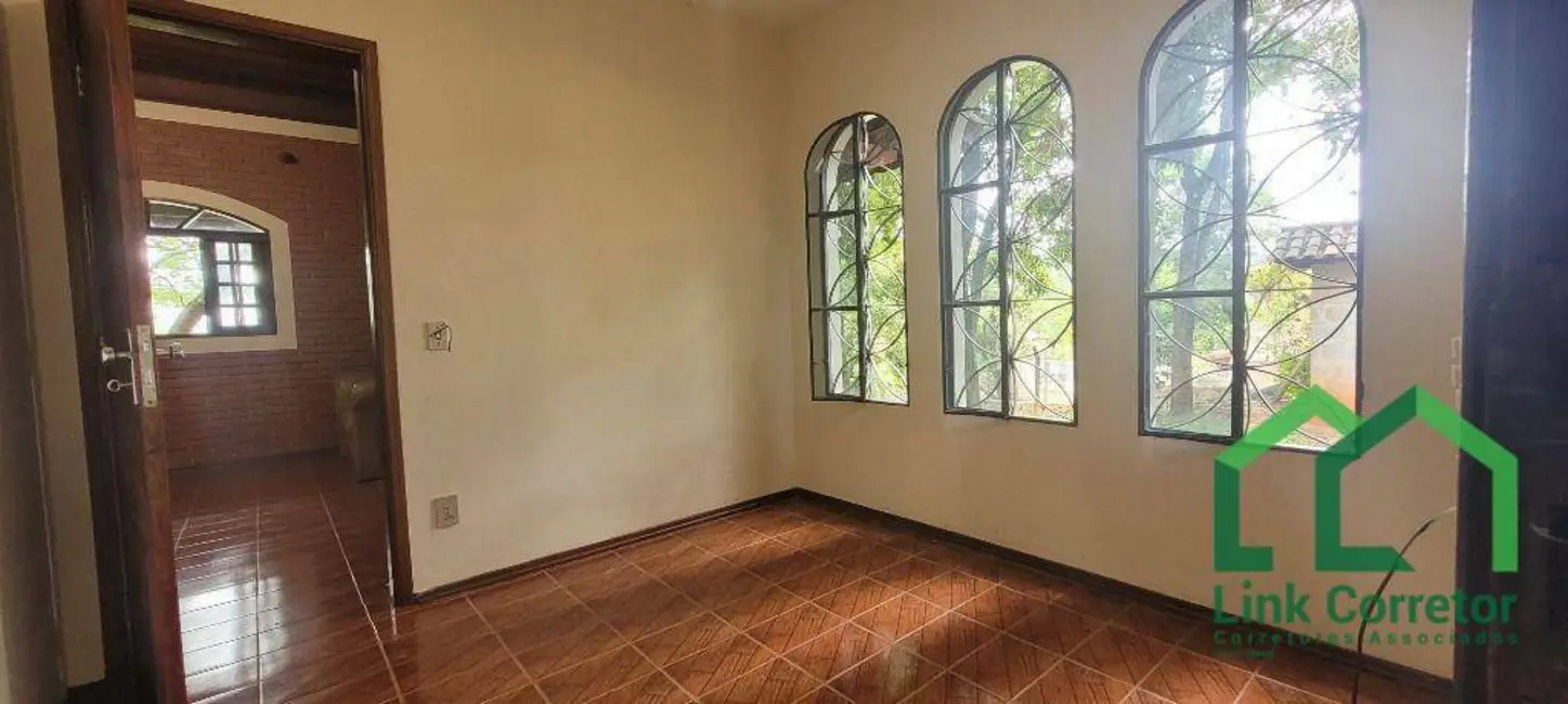 Foto 8 de Chácara com 3 quartos à venda e para alugar, 1700m2 em Lopes, Valinhos - SP