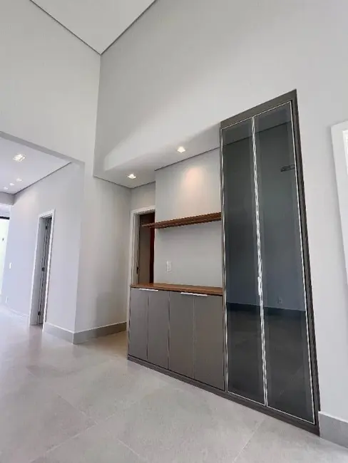 Foto 6 de Casa de Condomínio com 3 quartos à venda, 300m2 em Valinhos - SP