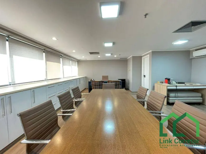 Foto 2 de Sala Comercial à venda e para alugar, 82m2 em Cambuí, Campinas - SP