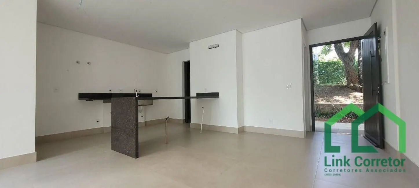 Casa de Condomínio com 3 quartos à venda, 240m2 em Campinas - SP - imagem 3 Foto 3 de Casa de Condomínio com 3 quartos à venda, 240m2 em Campinas - SP