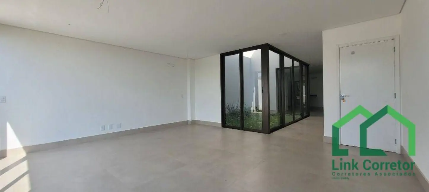 Casa de Condomínio com 3 quartos à venda, 240m2 em Campinas - SP - imagem 9 Foto 9 de Casa de Condomínio com 3 quartos à venda, 240m2 em Campinas - SP