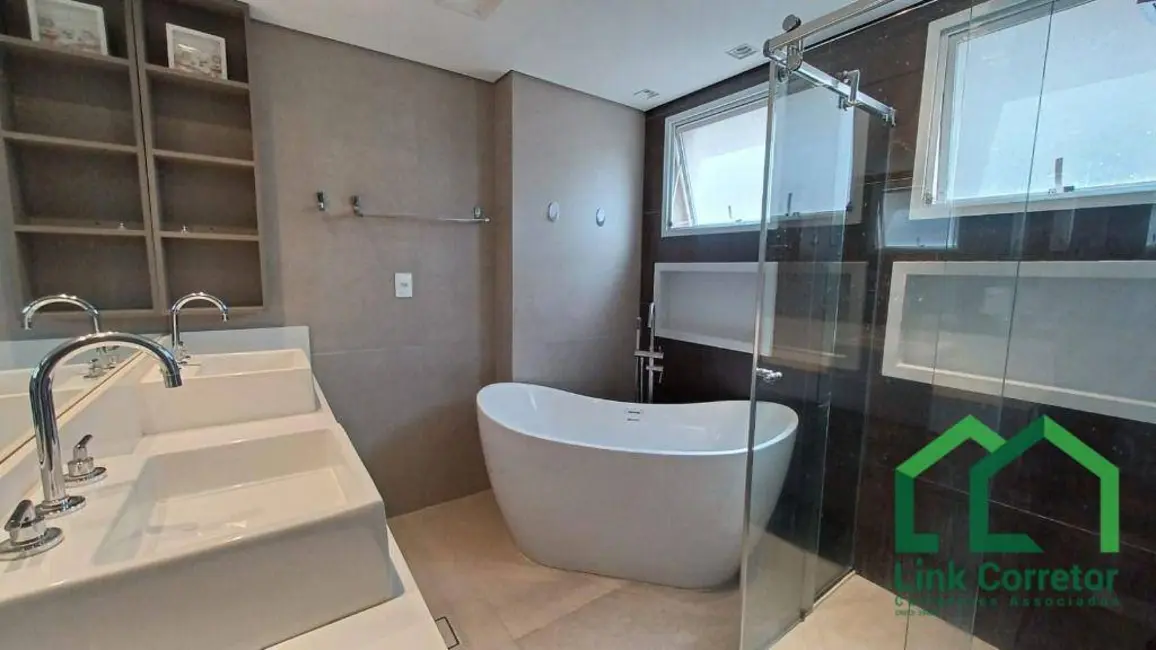 Foto 5 de Apartamento com 3 quartos para alugar, 145m2 em Cambuí, Campinas - SP