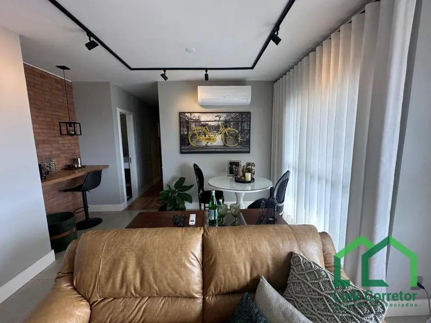 Foto 2 de Apartamento com 3 quartos à venda e para alugar, 83m2 em Vila Brandina, Campinas - SP