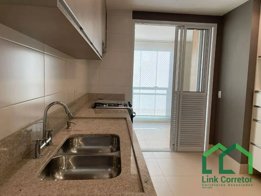 Apartamento com 3 quartos à venda, 188m2 em Cambuí, Campinas - SP - imagem 8 Foto 8 de Apartamento com 3 quartos à venda, 188m2 em Cambuí, Campinas - SP