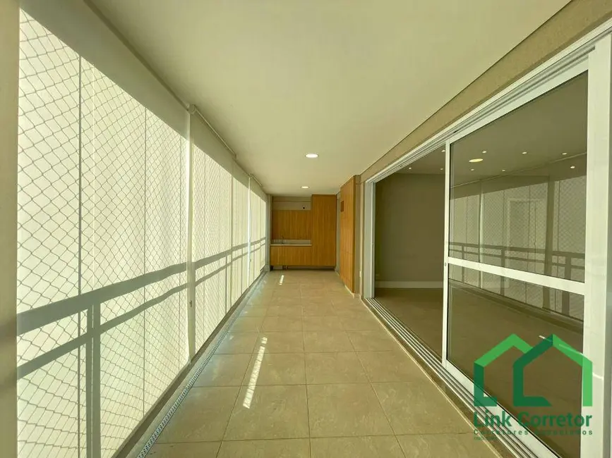 Apartamento com 3 quartos à venda, 188m2 em Cambuí, Campinas - SP - imagem 4 Foto 4 de Apartamento com 3 quartos à venda, 188m2 em Cambuí, Campinas - SP