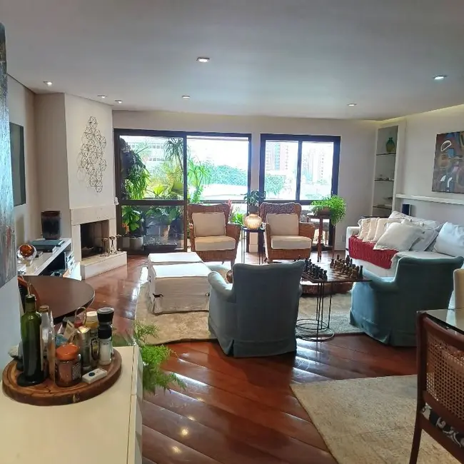 Foto 2 de Apartamento com 3 quartos à venda, 210m2 em Cambuí, Campinas - SP