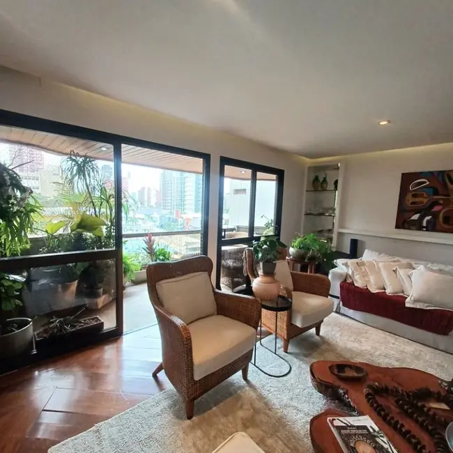 Foto 1 de Apartamento com 3 quartos à venda, 210m2 em Cambuí, Campinas - SP