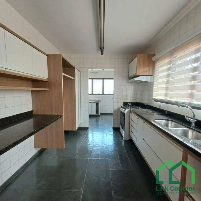 Apartamento com 3 quartos à venda e para alugar, 237m2 em Cambuí, Campinas - SP - imagem 9 Foto 9 de Apartamento com 3 quartos à venda e para alugar, 237m2 em Cambuí, Campinas - SP