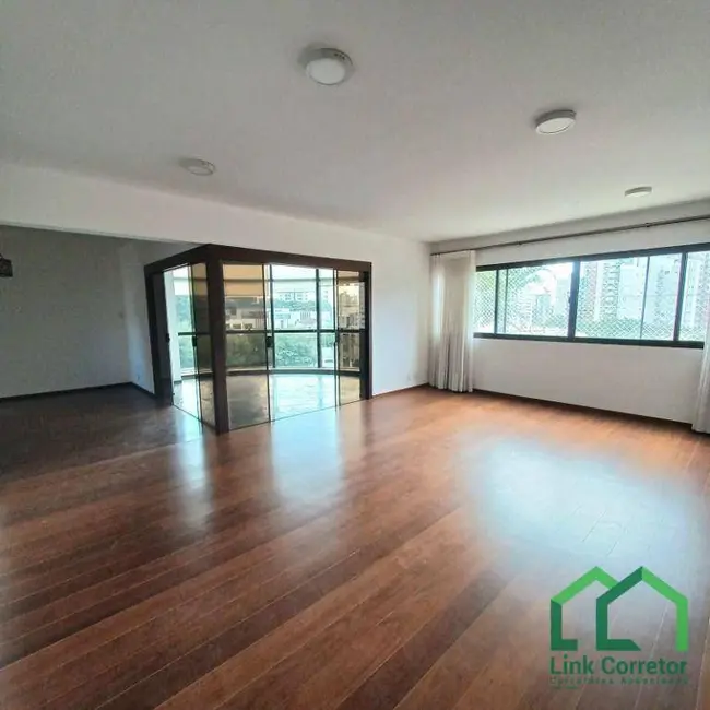 Apartamento com 3 quartos à venda e para alugar, 237m2 em Cambuí, Campinas - SP - imagem 3 Foto 3 de Apartamento com 3 quartos à venda e para alugar, 237m2 em Cambuí, Campinas - SP