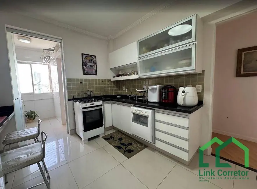 Foto 2 de Apartamento com 3 quartos à venda, 90m2 em Cambuí, Campinas - SP