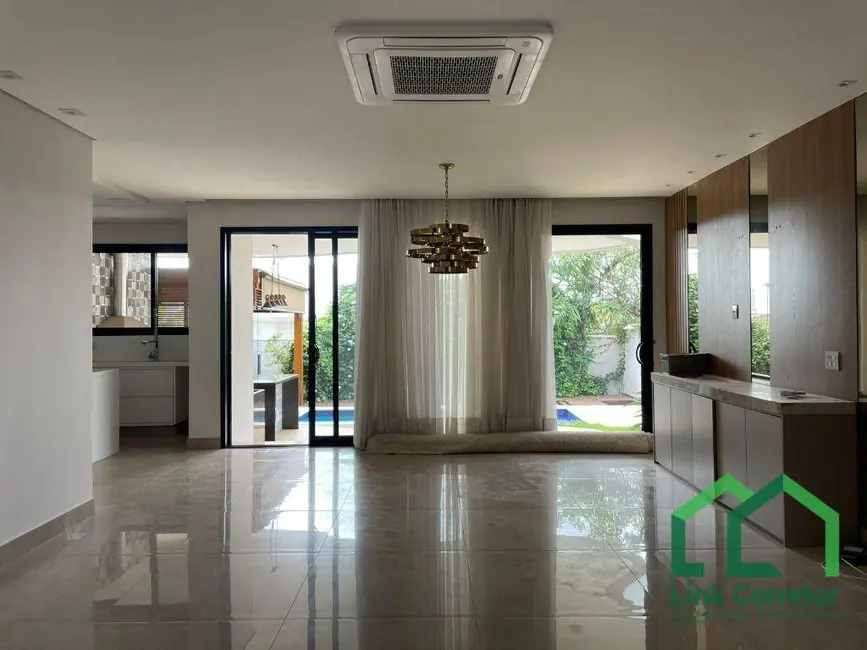 Casa de Condomínio com 4 quartos à venda, 402m2 em Swiss Park, Campinas - SP - imagem 4 Foto 4 de Casa de Condomínio com 4 quartos à venda, 402m2 em Swiss Park, Campinas - SP