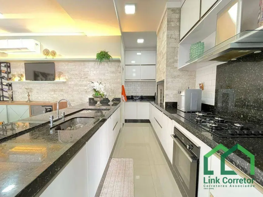 Foto 1 de Casa com 4 quartos à venda, 420m2 em Jardim América, Paulinia - SP
