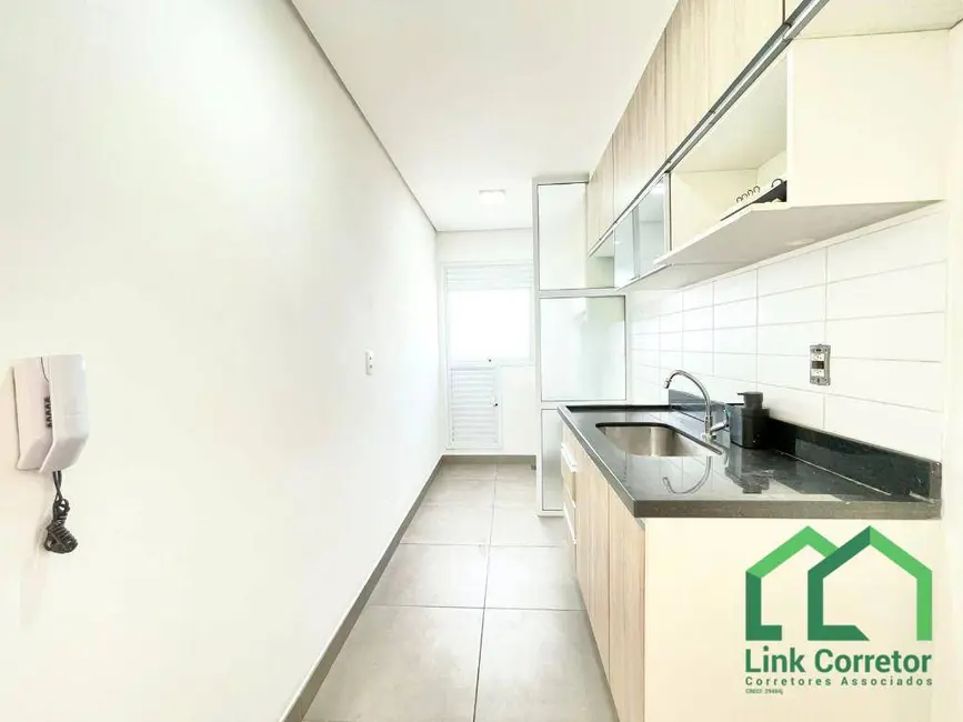 Foto 8 de Apartamento com 2 quartos para alugar, 58m2 em Vila Itapura, Campinas - SP