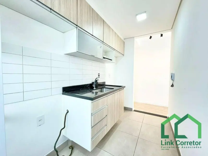Foto 6 de Apartamento com 2 quartos para alugar, 58m2 em Vila Itapura, Campinas - SP