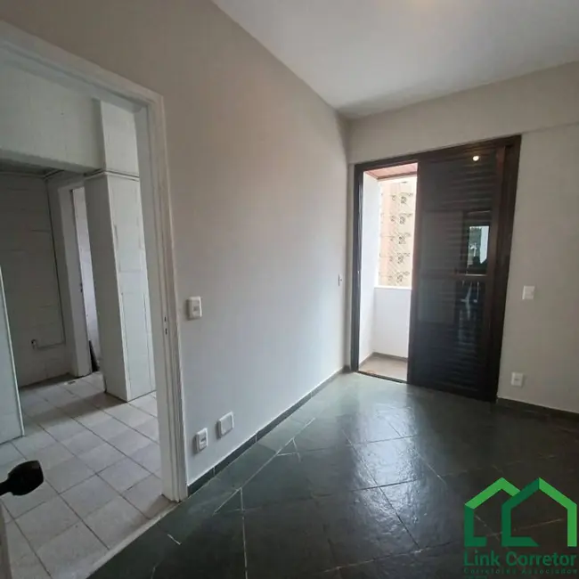 Apartamento com 4 quartos para alugar, 280m2 em Cambuí, Campinas - SP - imagem 5 Foto 5 de Apartamento com 4 quartos para alugar, 280m2 em Cambuí, Campinas - SP