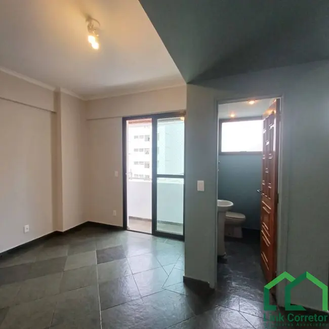 Apartamento com 4 quartos para alugar, 280m2 em Cambuí, Campinas - SP - imagem 4 Foto 4 de Apartamento com 4 quartos para alugar, 280m2 em Cambuí, Campinas - SP
