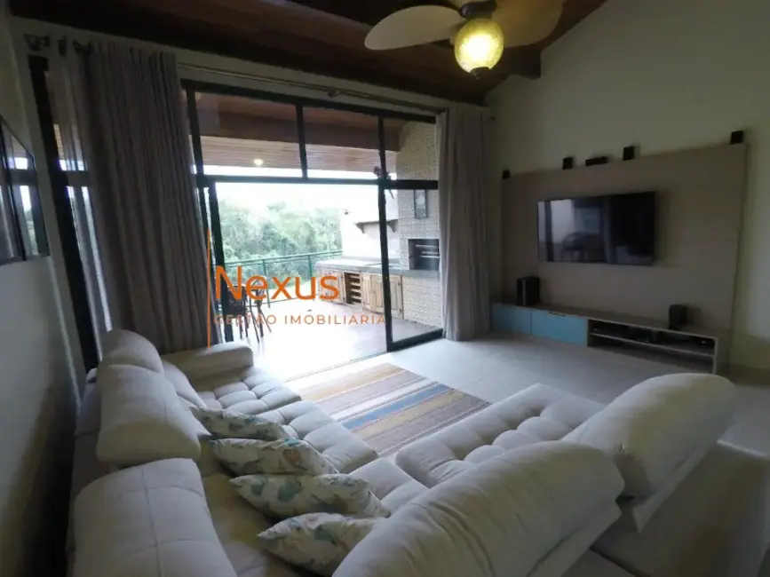 Foto 3 de Casa de Condomínio com 4 quartos à venda, 204m2 em Sao Sebastiao - SP