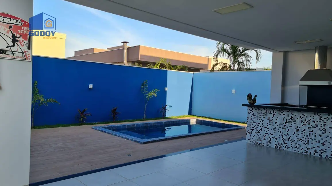 Sobrado com 4 quartos à venda, 367m2 em Cuiaba - MT - imagem 2 Foto 2 de Sobrado com 4 quartos à venda, 367m2 em Cuiaba - MT