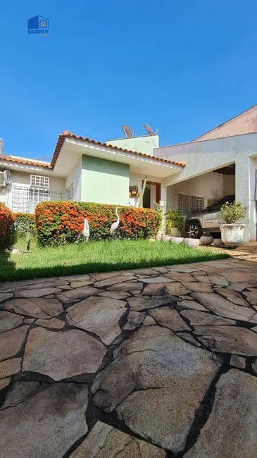 Foto 1 de Casa com 5 quartos à venda, 420m2 em Jardim das Américas, Cuiaba - MT