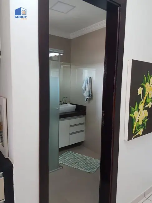 Apartamento com 3 quartos à venda, 99m2 em Araés, Cuiaba - MT - imagem 8 Foto 8 de Apartamento com 3 quartos à venda, 99m2 em Araés, Cuiaba - MT