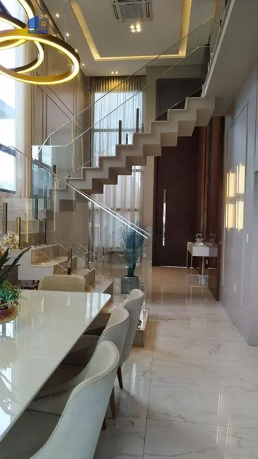 Sobrado com 4 quartos à venda, 375m2 em Jardim Imperial, Cuiaba - MT - imagem 7 Foto 7 de Sobrado com 4 quartos à venda, 375m2 em Jardim Imperial, Cuiaba - MT