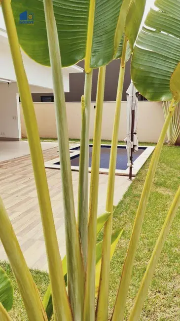 Sobrado com 4 quartos à venda, 313m2 em Cuiaba - MT - imagem 9 Foto 9 de Sobrado com 4 quartos à venda, 313m2 em Cuiaba - MT