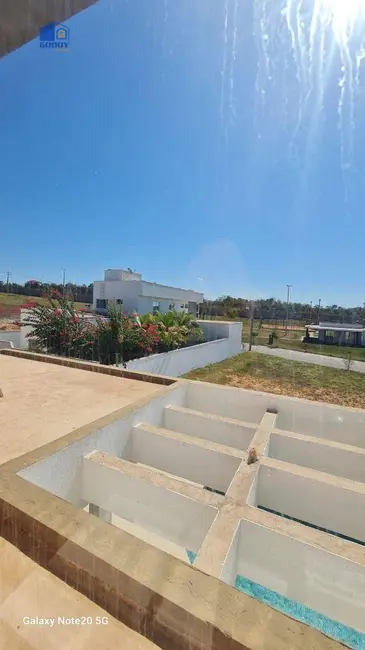 Sobrado com 3 quartos à venda, 410m2 em Varzea Grande - MT - imagem 8 Foto 8 de Sobrado com 3 quartos à venda, 410m2 em Varzea Grande - MT