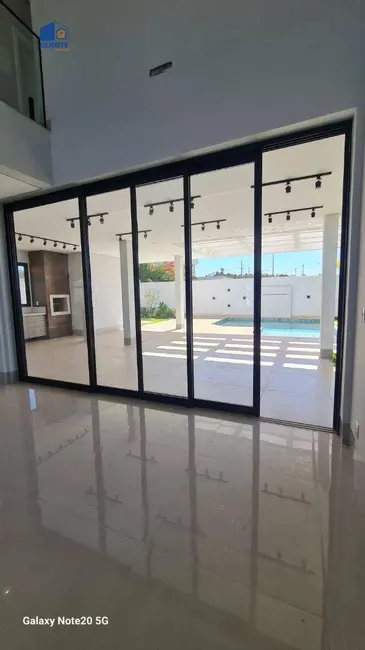 Sobrado com 3 quartos à venda, 410m2 em Varzea Grande - MT - imagem 5 Foto 5 de Sobrado com 3 quartos à venda, 410m2 em Varzea Grande - MT