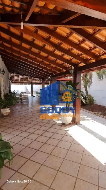 Sobrado com 3 quartos à venda, 561m2 em Baú, Cuiaba - MT - imagem 5 Foto 5 de Sobrado com 3 quartos à venda, 561m2 em Baú, Cuiaba - MT