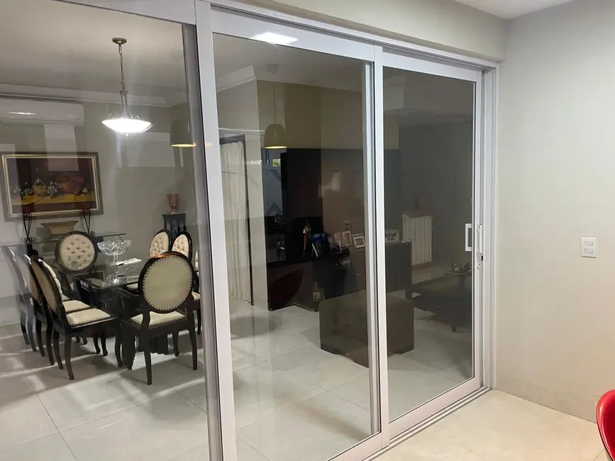 Casa com 3 quartos à venda, 300m2 em Jardim das Américas, Cuiaba - MT - imagem 7 Foto 7 de Casa com 3 quartos à venda, 300m2 em Jardim das Américas, Cuiaba - MT