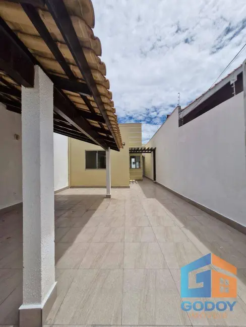 Casa com 3 quartos à venda, 185m2 em Santa Cruz II, Cuiaba - MT - imagem 4 Foto 4 de Casa com 3 quartos à venda, 185m2 em Santa Cruz II, Cuiaba - MT