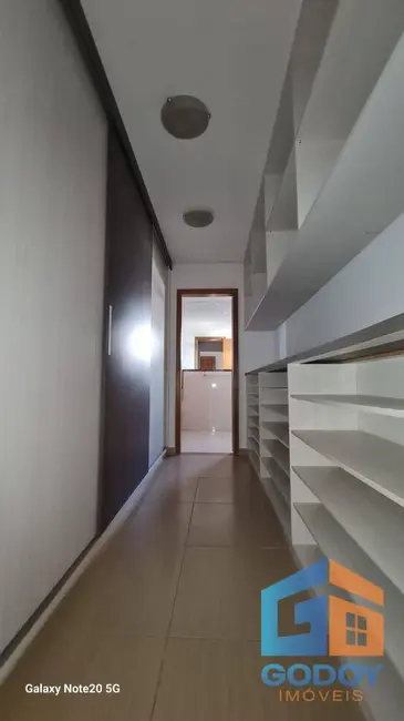 Sobrado com 4 quartos à venda, 676m2 em Jardim Itália, Cuiaba - MT - imagem 4 Foto 4 de Sobrado com 4 quartos à venda, 676m2 em Jardim Itália, Cuiaba - MT