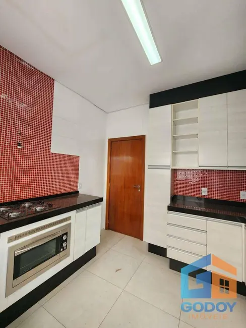 Sobrado com 4 quartos à venda, 375m2 em Jardim Imperial, Cuiaba - MT - imagem 3 Foto 3 de Sobrado com 4 quartos à venda, 375m2 em Jardim Imperial, Cuiaba - MT