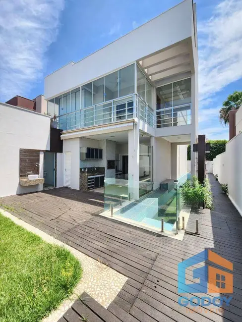 Foto 1 de Sobrado com 4 quartos à venda, 375m2 em Jardim Imperial, Cuiaba - MT