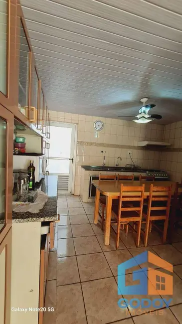 Foto 5 de Sobrado com 5 quartos para alugar, 517m2 em Jardim das Américas, Cuiaba - MT